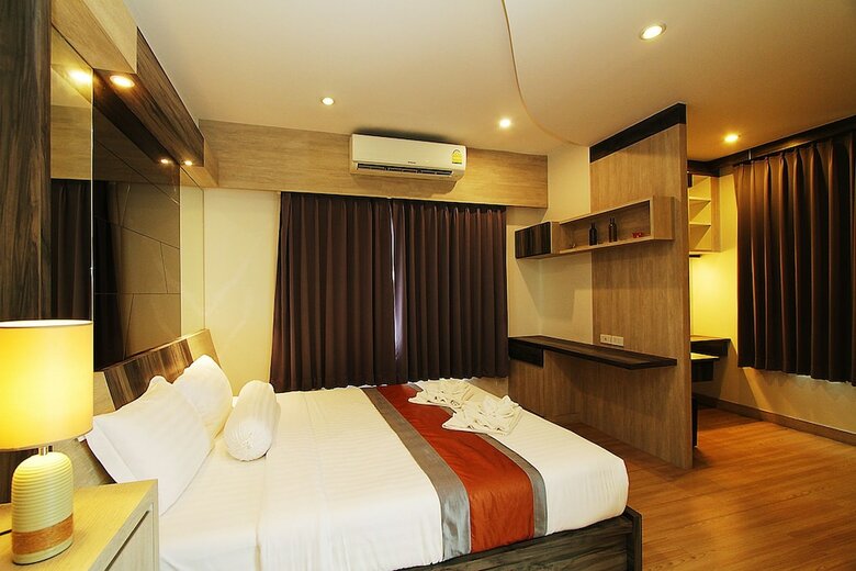 The Contrast I Hotel