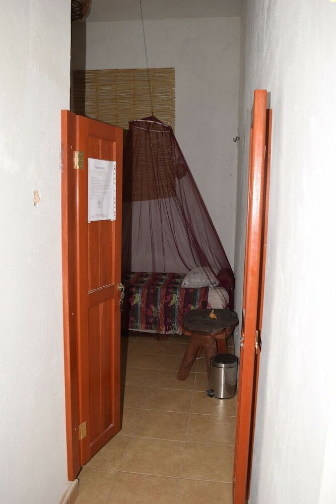 Camping Hostal El �rbol de La Vida