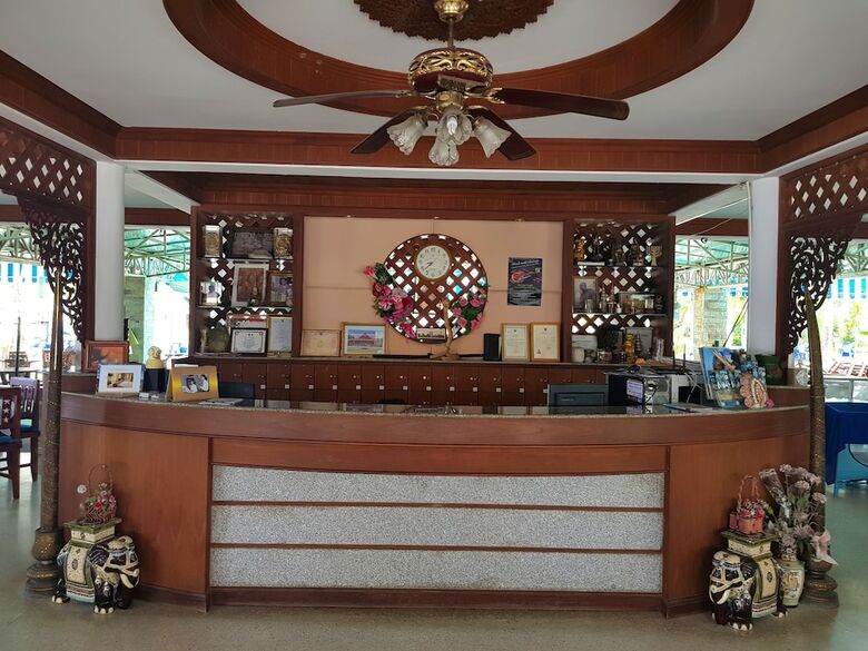 Castle Howchow Beach Resort Hotel