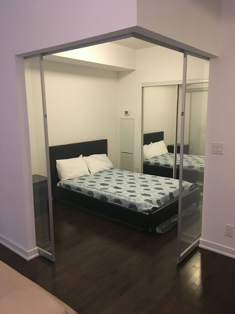 Trinity Suites - Condo On York Street I