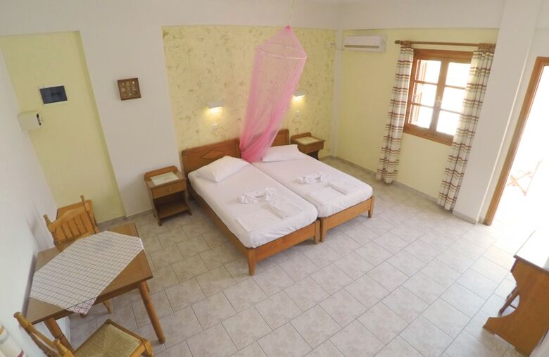 Hotel Tarsanas Apartments