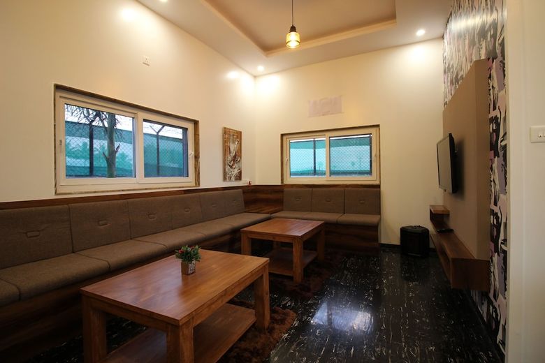 Hotel Majestique Pune