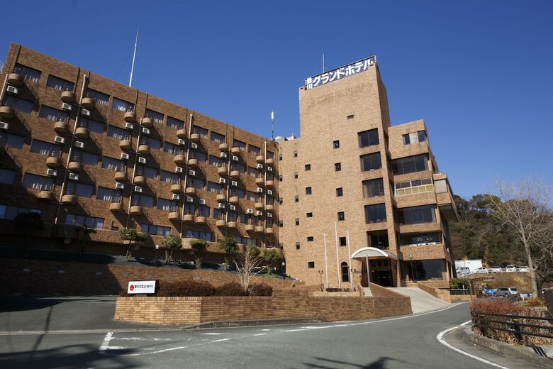 Toyokawa Grand Hotel