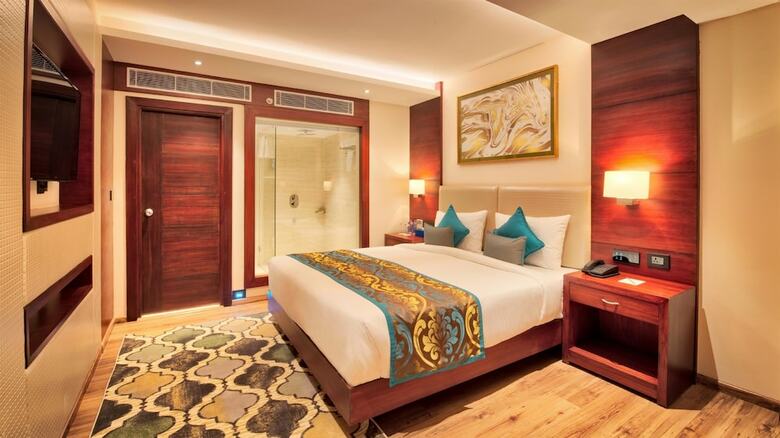 Hotel Golden Tulip Essential Jaipur