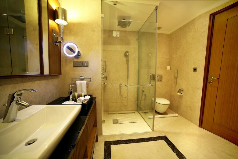 Hotel Ramada Plaza By Wyndham Chennai