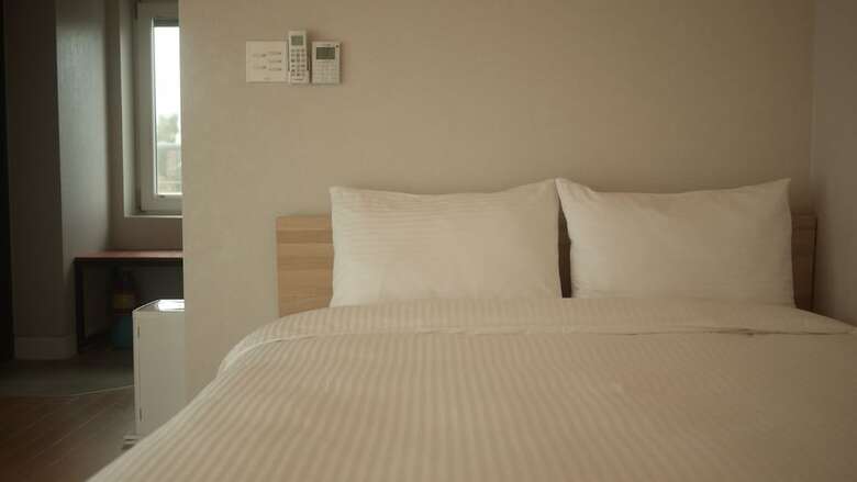 Pension Eridu Cafe N Beds
