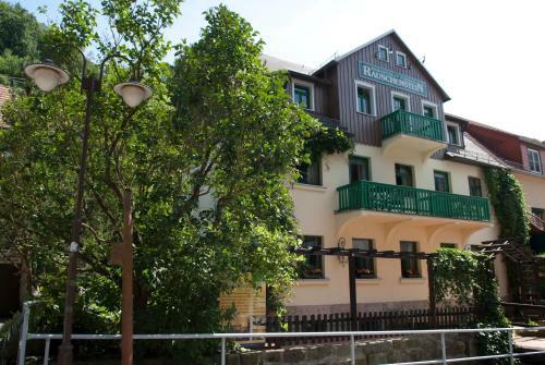 Hostal Pension Rauschenstein Und Apartments Forsthaus