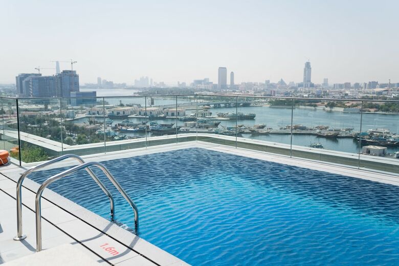 Hotel Al Bandar Rotana