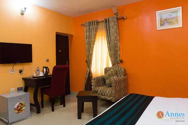 Hotel Annes Luxury Suites Ltd