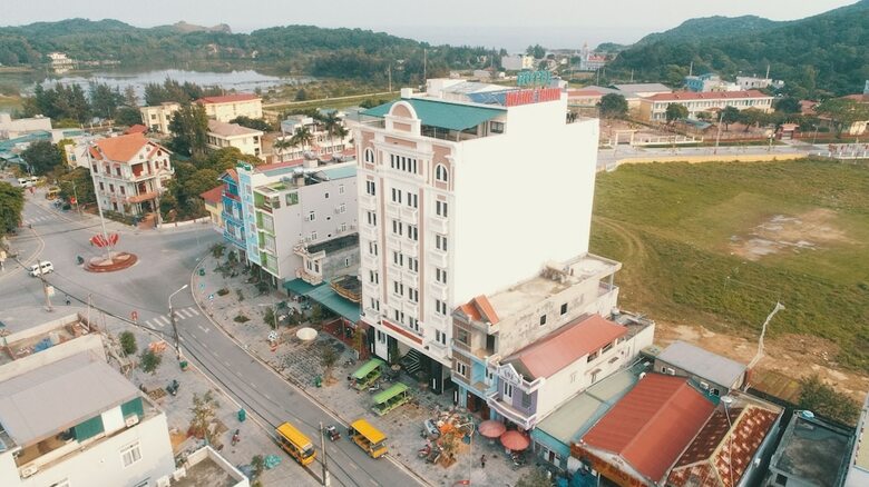 Hoang Trung Co To Hotel