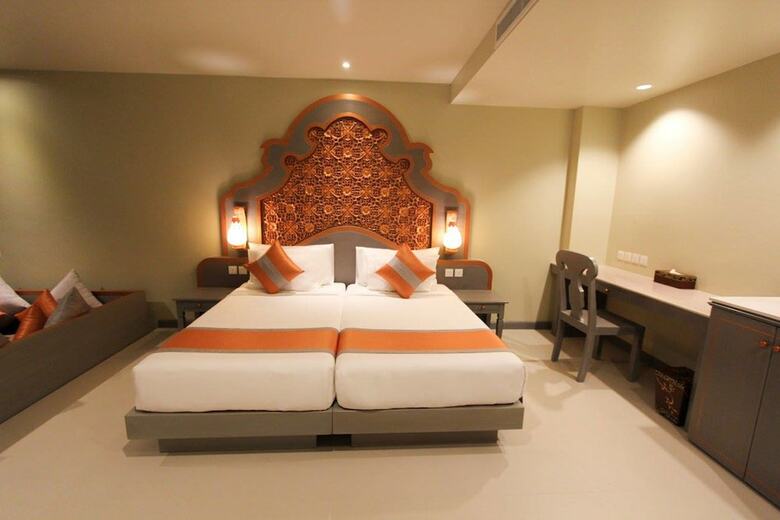 Hotel Maikhao Palm Beach Resort