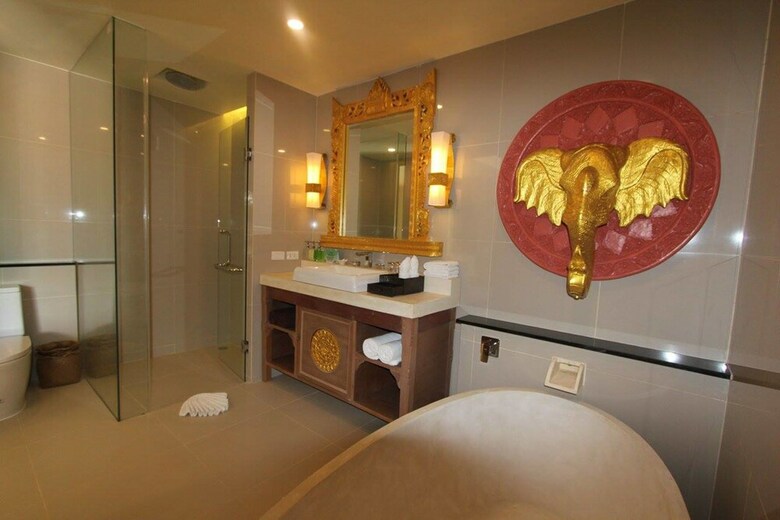 Hotel Maikhao Palm Beach Resort