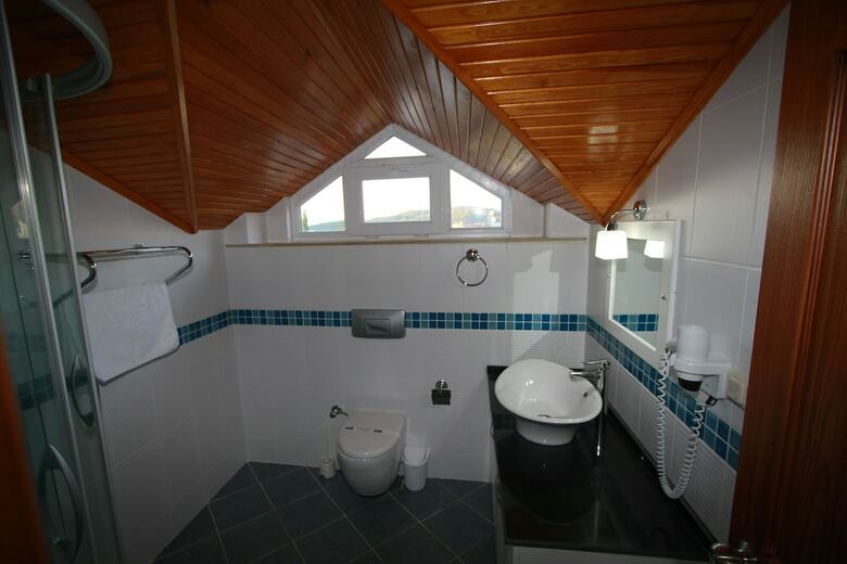 Sea Breeze Hotel & Apartments