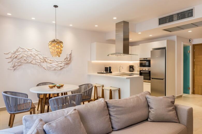 Hotel Avra Apartments Venetian Harbour