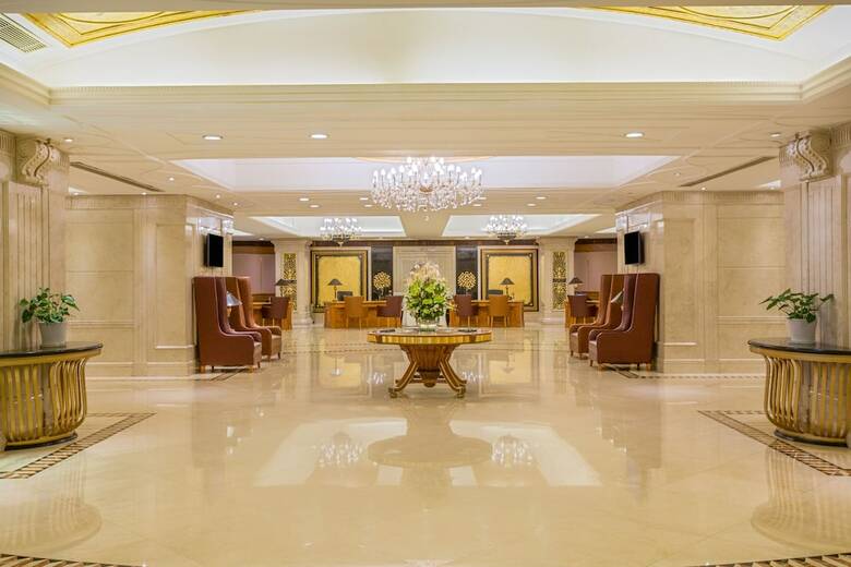 Aparthotel Golden Eagle Crown Executive Apartment