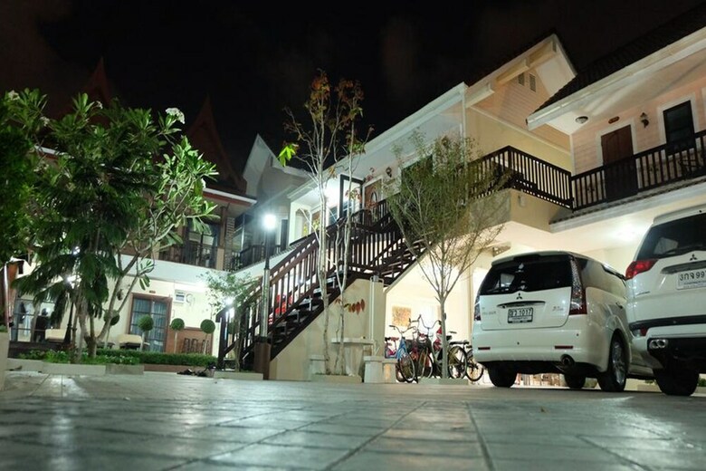 Hotel Nasuk House Cha-am