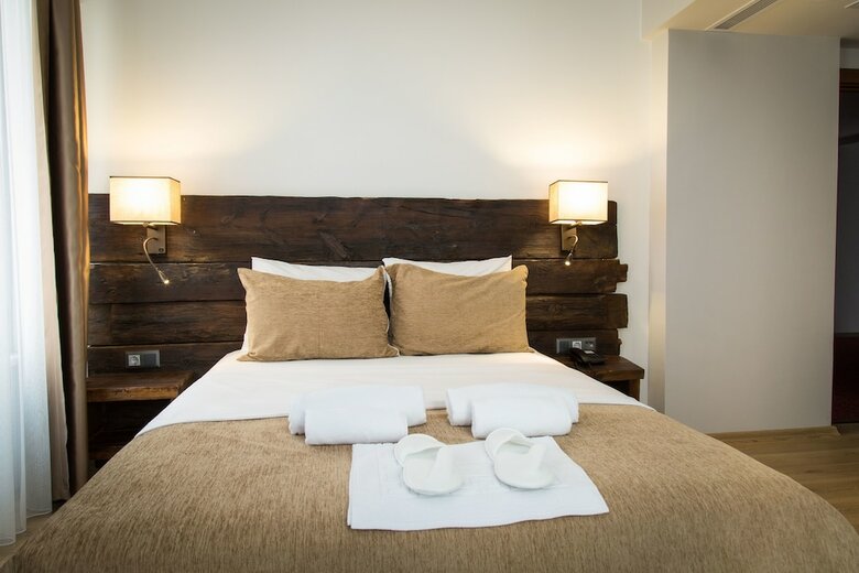 Double Dd Hotel