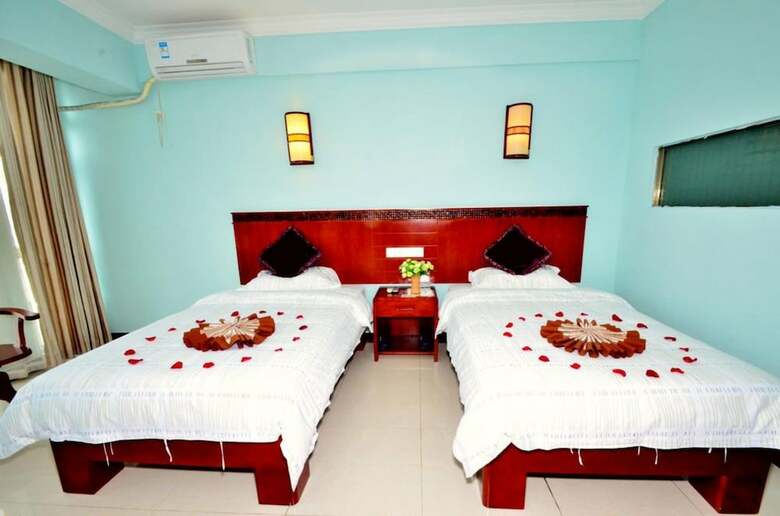 Sanya Jiulixiang Business Hotel