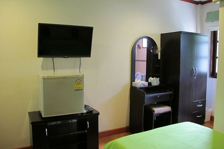 Hotel Koh Sichang Resort