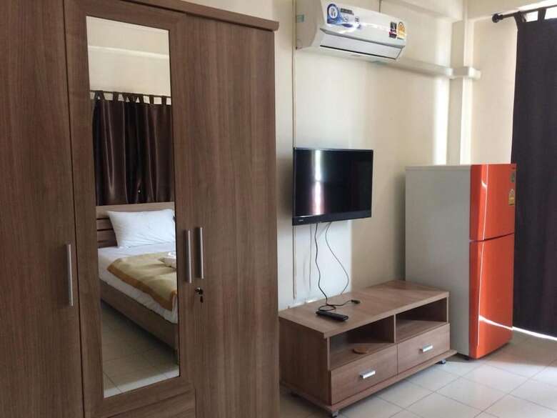 Hotel Surasak Center Sri Racha