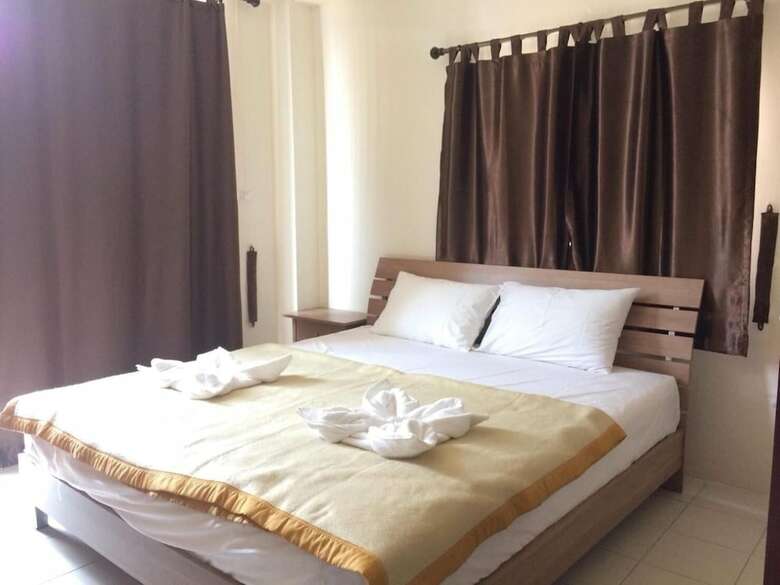 Hotel Surasak Center Sri Racha