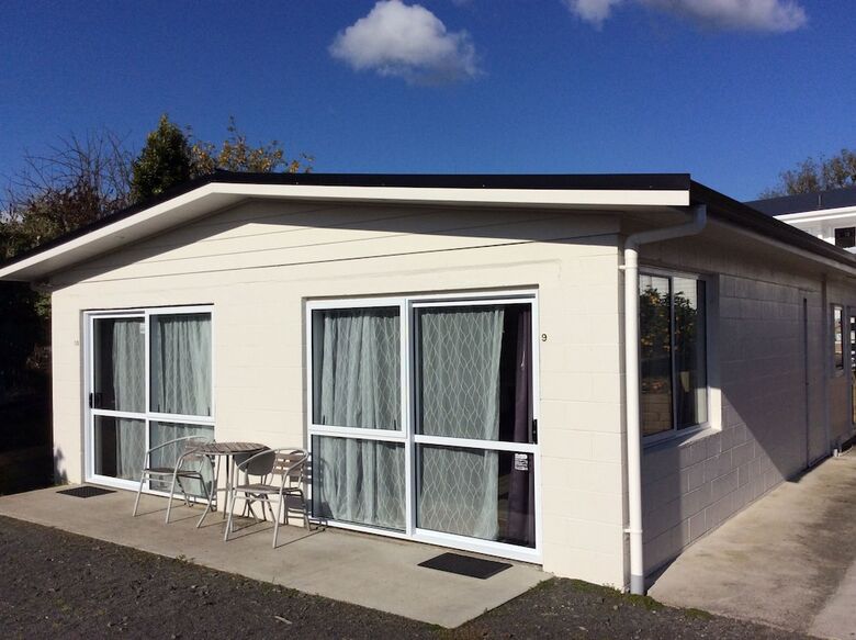 Aparthotel Racecourse Motel Paeroa