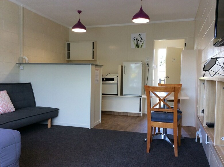 Aparthotel Racecourse Motel Paeroa