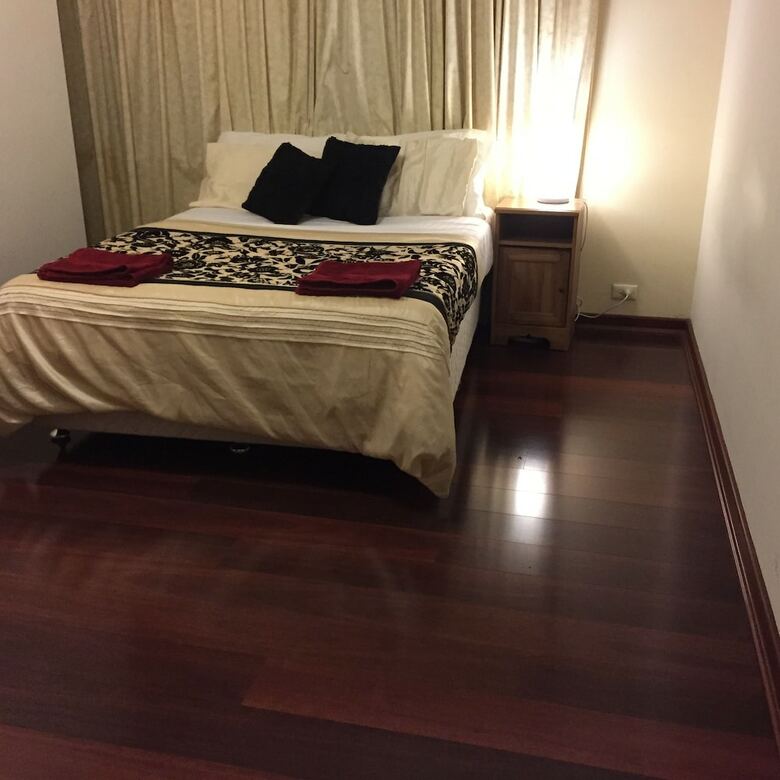 Hotel Perth Stadium Homestay