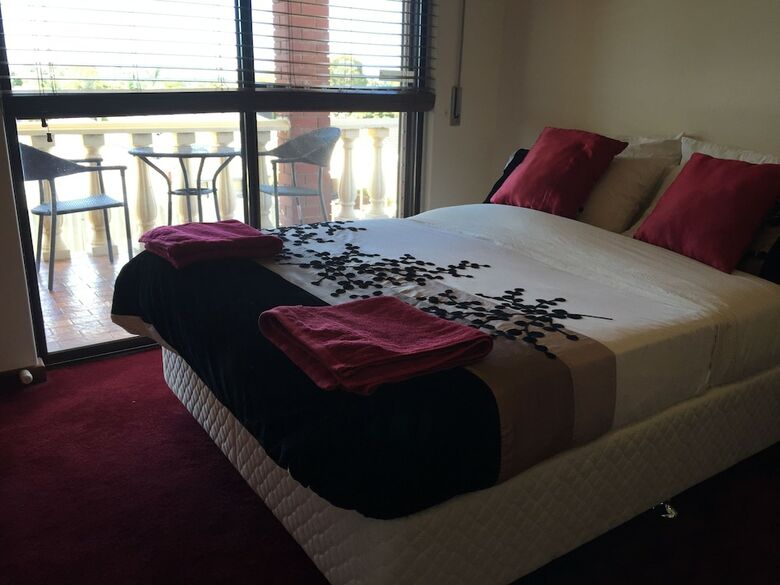 Hotel Perth Stadium Homestay