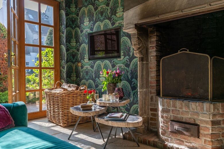 Bed & Breakfast The Secret Garden