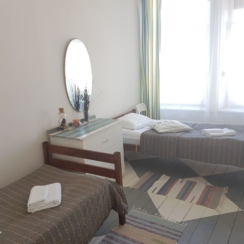 Hotel Tabouret I Chemodan