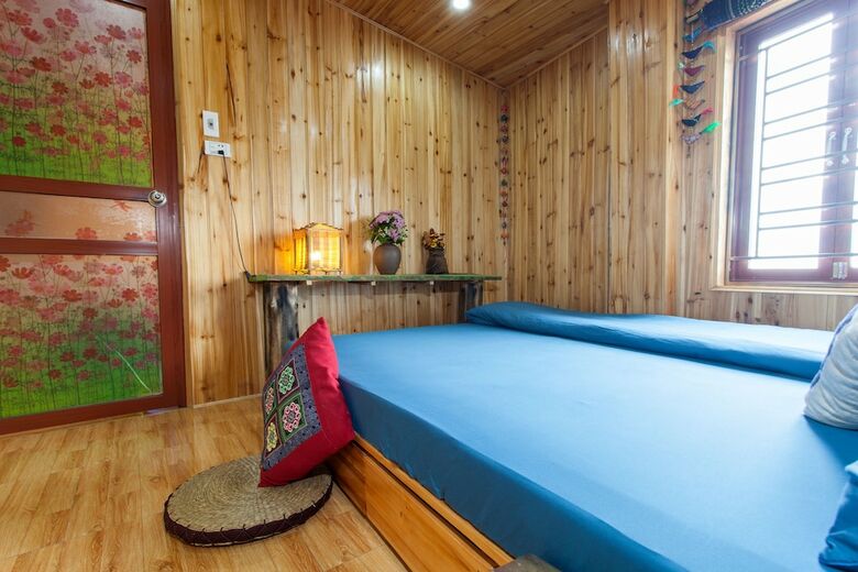 Hotel Little View Homestay