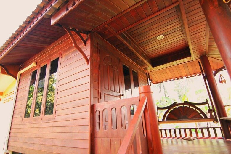 Hotel Ton-aor On The Beach Resort & Restaurant