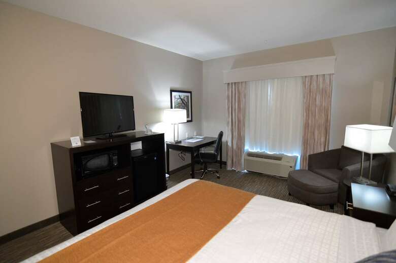 Best Western False River Hotel