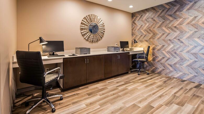 Best Western False River Hotel