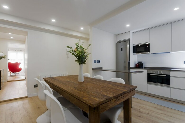 Dobo Homes Relatores III Apartment