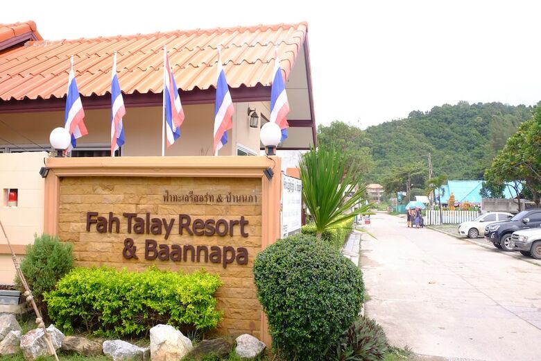 Hotel Fah Talay Resort
