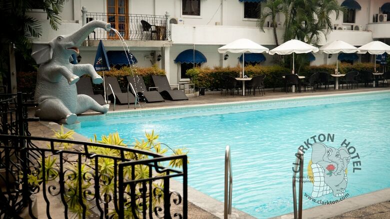 Clarkton Hotel