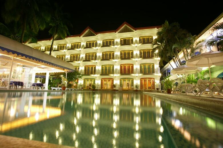 Clarkton Hotel