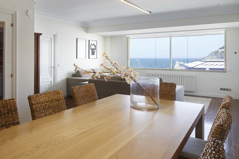 Playa de La Concha 3 Apartment By Feelfree Rentals