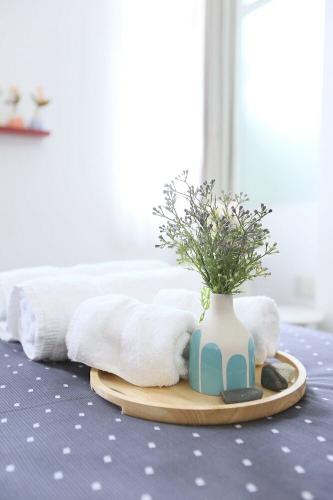 Hotel The Nguyens Caf� Dct