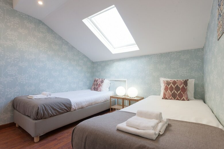 Liberty Duplex Three-bedroom Apartment - By Lu Holidays