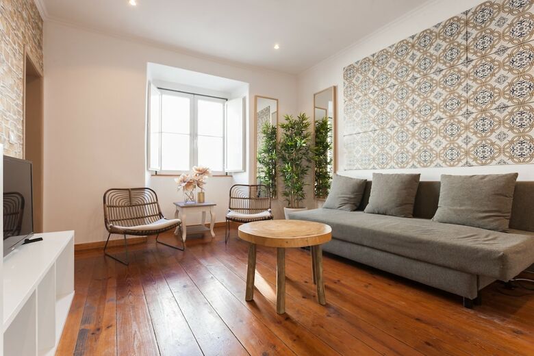 Liberty Duplex Three-bedroom Apartment - By Lu Holidays