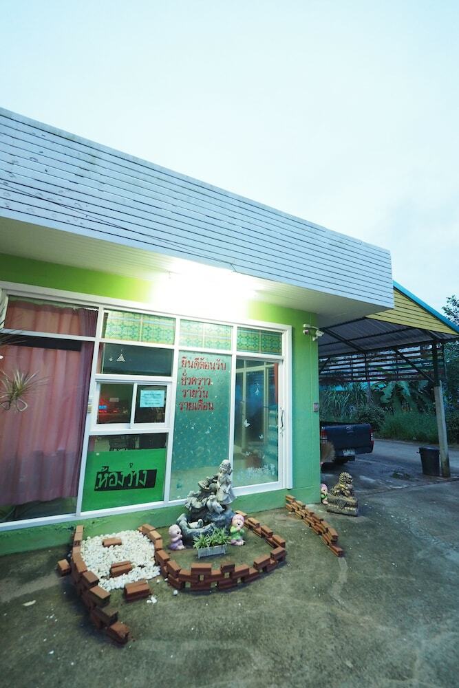 Hotel Sai Rung Resort