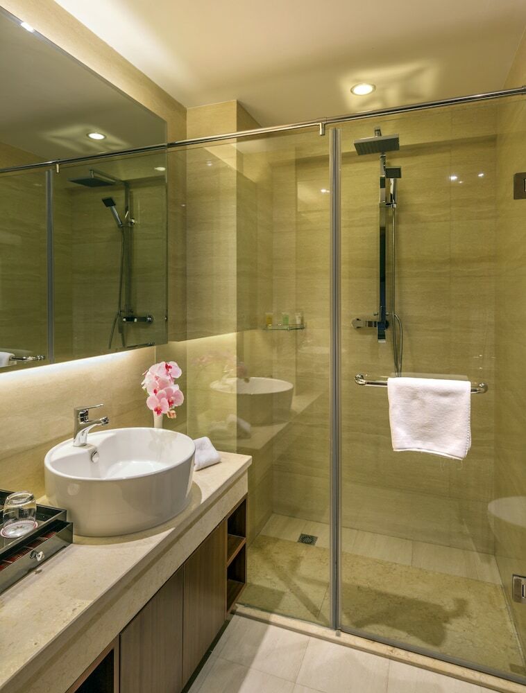 Jinjiang Peninsula Seasons Hotel