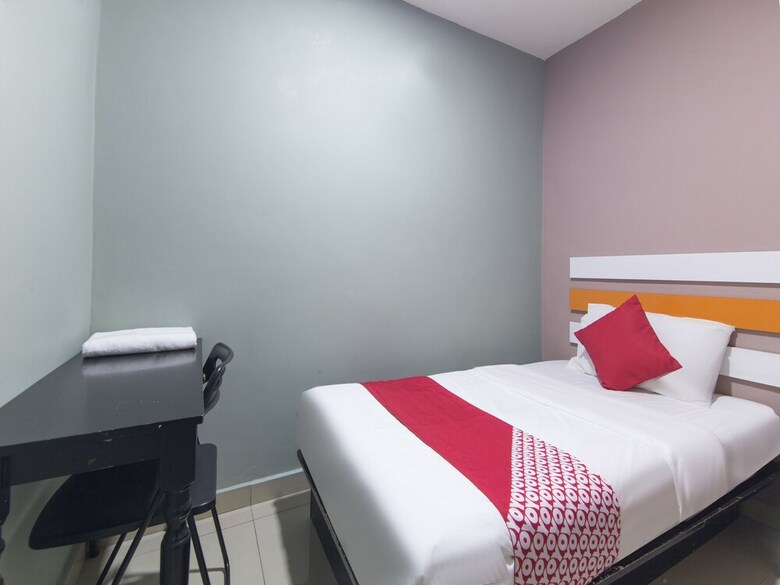 Motel Oyo 950 Orange Hotel