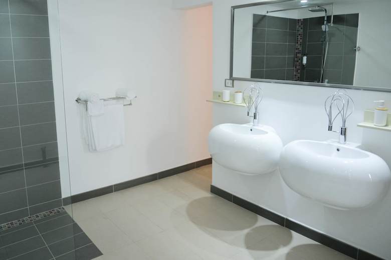 Hotel Toparadis Guest House
