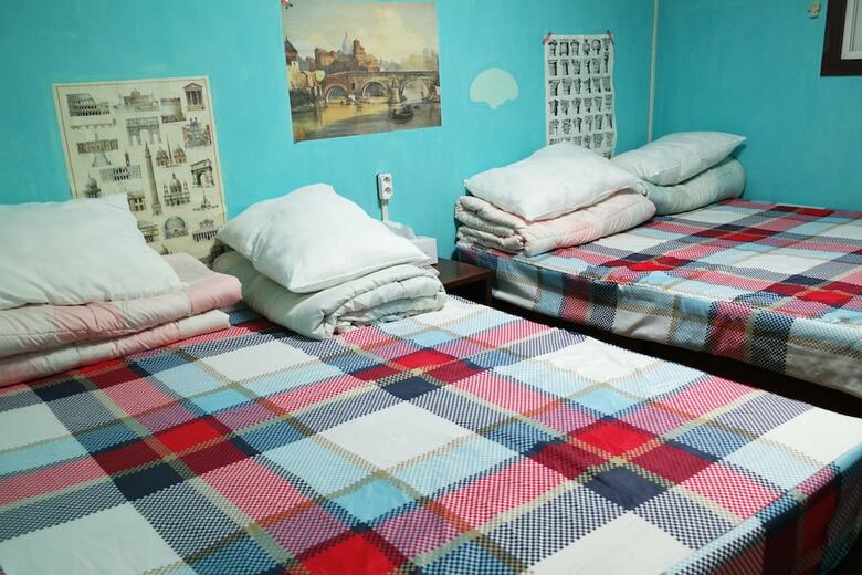 Hostal Dalgagye Guest House - Hostel