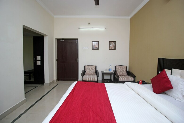 Hotel Oyo 7337 Sai Leela