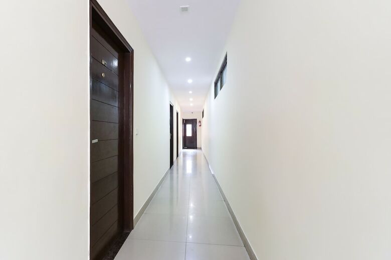 Oyo 7251 Hotel Palazzo